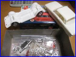 Amt 1961 Ford Falcon 2 Dr. Sedan Kit #k-1061 Original Vintage Kit Started