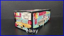 Amt 1962 Tempest Hardtop Original 1/25 Complete M2