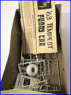 Amt 1963 Pontiac Tempest Awb Farmer Funny Car Original Kit! Circa 1967