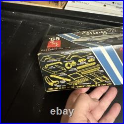 Amt 1965 Chevrolet Corvette Sting Ray Convertible Original Issue Kit # 6915-150