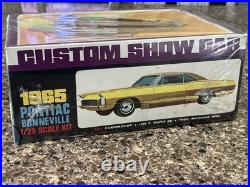 Amt 1965 Pontiac Bonnneville Original Factory Sealed Kit! Circa 1971! Vmcp