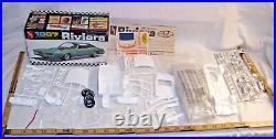 Amt 1967 Buick Riviera Ht Customizing Model Kit Boxed 125 6557-170