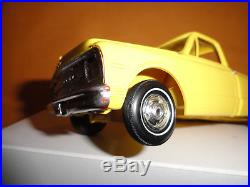 Amt 1/25 1970 Chevy Pick Up Truck Cst/10 Yellow Dealer Promo Model Please Read