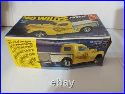 Amt 40 Willys Pickup VINTAGE Model Kit 1/25 scale