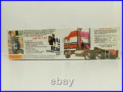 Amt #5021 Bj & The Bear Kenworth Aerodyne Cabover Sealed