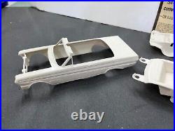 Amt 5114 1964 Ford Falcon Sprint Convertible kit 1/25 McM