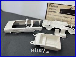 Amt 5114 1964 Ford Falcon Sprint Convertible kit 1/25 McM