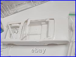 Amt # 6154 150 Ford 1964 1/2 Mustang 3 In 1 Convertible Hardtop Indy Pace Car