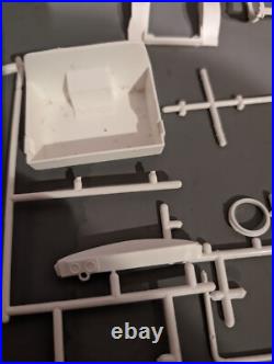 Amt 6776-150 1/25 Original Issue Hurst Hemi Under Glass Barracuda Scale Model