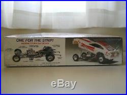 Amt Budweiser Race Team Ford Ramp Truck Mustang II Funny Car Model Kit