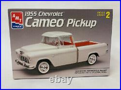 Amt CHEVROLET Cameo Pickup 1955 1/25 Model Kit #24271