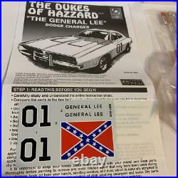 Amt Dodge Charger The Dukes Of Hazzard 1/25 Model Kit #24241