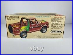 Amt Ford Bronco 4 X 4 Wild Hoss, 1/25 Scale Free Shipping