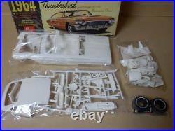 Amt Ford Thunderbird convertible'64 1/25 Model Kit #17580
