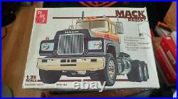 Amt Mack R685st 1/25 Scale Truck Model, Complete Factory Parts Kit, #5020, 1980