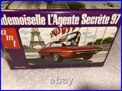 Amt Mademoiselle L'agente Secrete 97 Original Kit! Circa 1971! Sealed