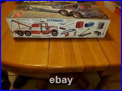 Amt Peterbilt Wrecker Truck Model Kit 1/25 Scale Vintage Rare