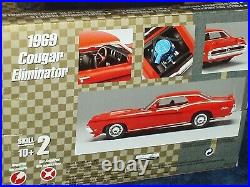 Amt Pro Shop 1969 Mercury Cougar 1/25 Prepainted Plastic Model Kit