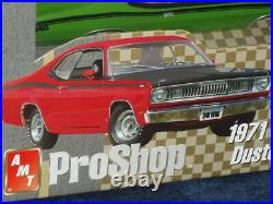Amt Pro Shop 1971 Plymouth Duster 340 Green 1/25 Prepainted Plastic Model Kit