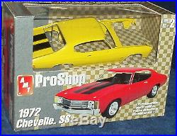 Amt Pro Shop 1972 Chevy Chevelle Ss 1/25 Prepainted Plastic Model Kit