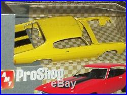 Amt Pro Shop 1972 Chevy Chevelle Ss 1/25 Prepainted Plastic Model Kit