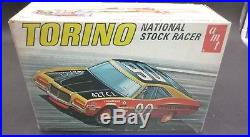 Amt T391 F2 Ford Torino Race Grand National 1/25 Model Car Mountain