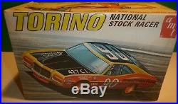 Amt T391 Ford Torino Nascar Oval Track Racer 1/25 Model Car Mountain