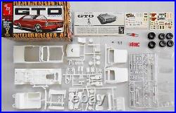 Amt Trophy Series 1965 Pontiac Gto Customizing Kit 1/25