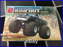 Amt Vintage 1989 Bigfoot 4x4x4 125 Scale Model Kit