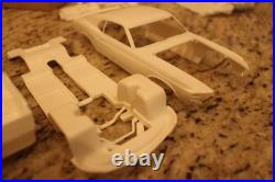 Amt Y729-200 Mustang Mach 1 Blue Crescent