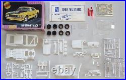 Amt Y905 1969 Ford Mustang Mach I 1/25