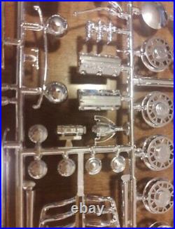 Antique Amt Model Kit 1932 Model B Ford Roadster In Box. 3 In One Kit