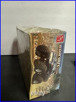 BIGFOOT 4X4X4 AMT 1/25 Model Kit Original Monster Truck #6791 Sealedboxdamage