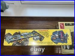 Brand New Sealed amt kenworth movin on truck model kit And Amt California Hauler