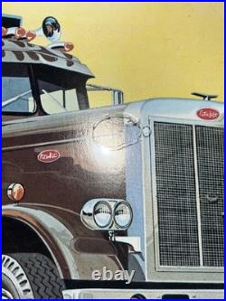 Brand New Sealed amt kenworth movin on truck model kit And Amt California Hauler