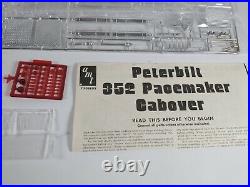 Budweiser Peterbilt 352 Pacemaker Cabover AMT 125 Model Kit # T551 Parts Lot