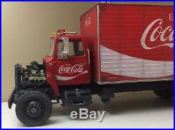 Built 1/25 Amt Coca Cola Ford Short Hauler Model Truck