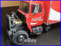 Built 1/25 Amt Coca Cola Ford Short Hauler Model Truck