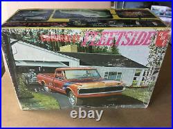 Chevy Fleetside Garage scene box art Rare