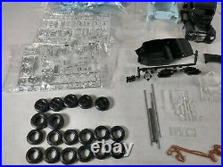 Diamond In The Rough'53 Ford Truck Trailer & Junk'40 Ford AMT 125 Parts Lot
