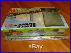 Double Header Doubles Vans Trailer Amt 38684 Model Kit Plastic 1/25 F/s Sealed