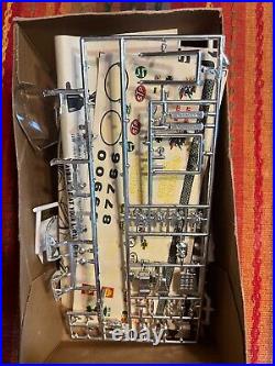 E1 Vintage AMT 1966 Corvette Stingray Fast-Back 1/25 Model Kit 6926-150 Bt1