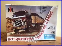 ERTL 1/25 International Transtar II Eagle & AMT 1/25 Flatbed Trailer F/S