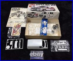FORD HYPER HUT VAN Japan Edition 1/25 MODEL KIT AMT / GAKKEN JAPAN