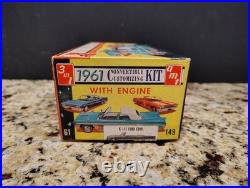 Ford 61 Convertible 1961 Model Kit AMT 3 in 1 1/25 Scale NEW Unbuilt K-111 Ford 61 Convertible 1961 Model Kit AMT 3 in 1 1/25 Scale NEW Unbuilt K-111