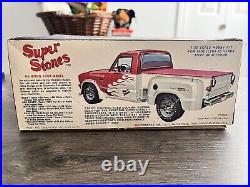 Ford Courier Pick Up'Firestones Super Stones', Model Kit 1/25, By AMT