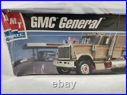 GMC General Semi Truck Tractor AMT 125 Model Kit 30060 Sealed Box 1999