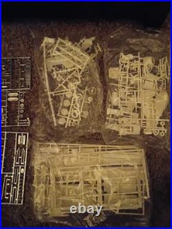 Grant king race team model kit