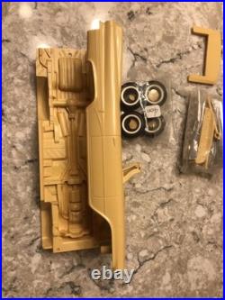 Htf 1960 Dodge Dart Convertible Model Kit