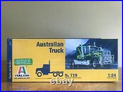 Italeri 1/24 Australian Truck and AMT 1/25 Extendable Heavy Duty Flatbed Trailer